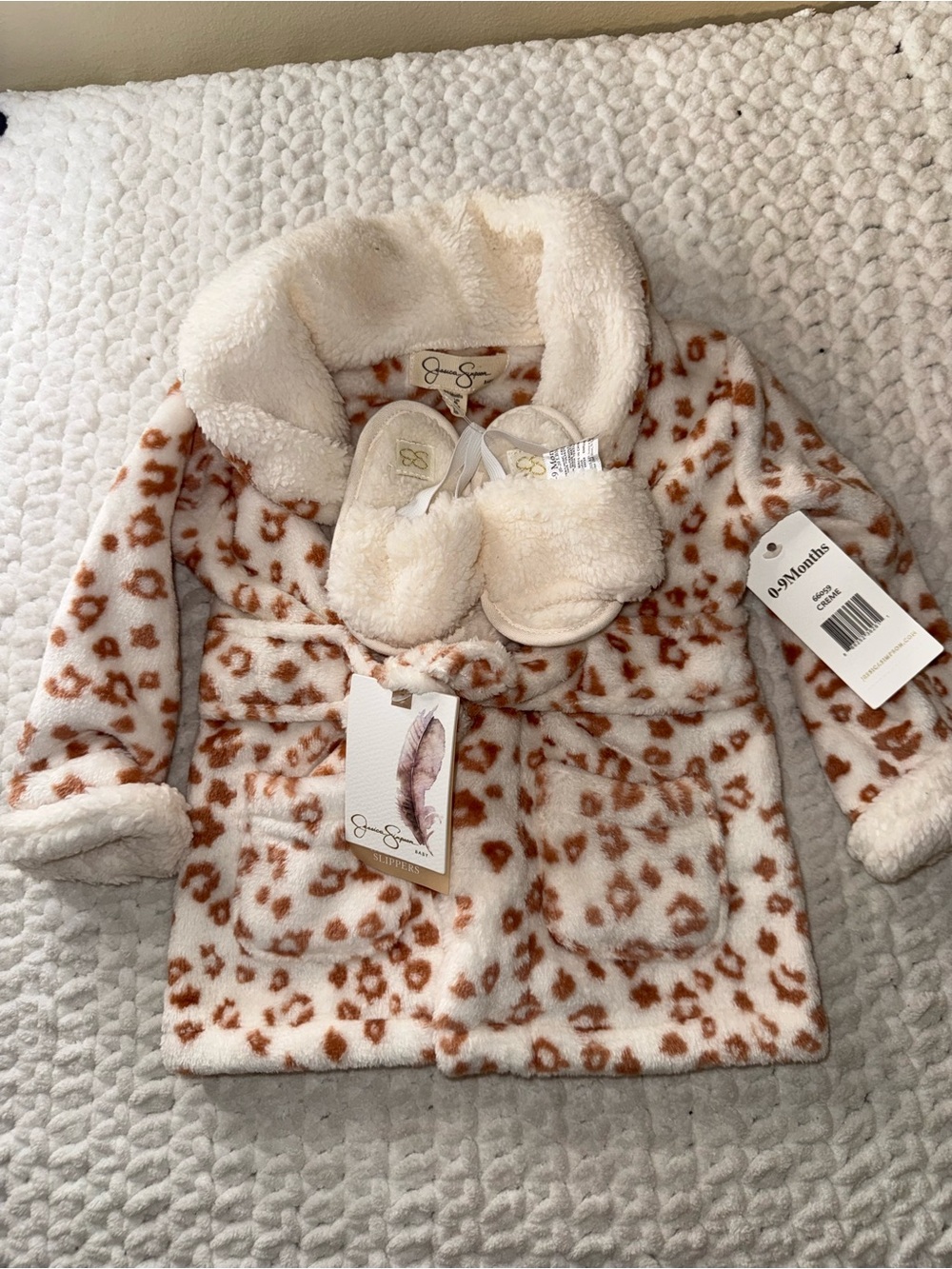 Jessica Simpson Cream Sherpa Baby Booties - Soft Fuzzy Slippers